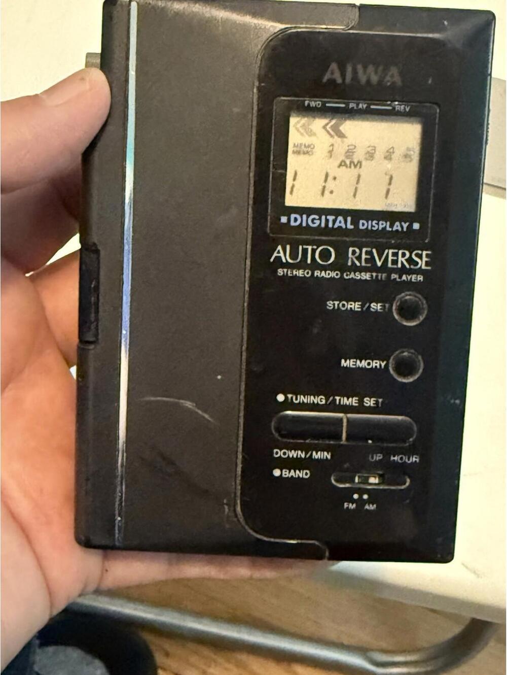 Aiwa Stereo Radio Player Model HS-T380 Cassette  , Radio Works ( Parts Unit)